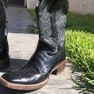Black Gator Boots
